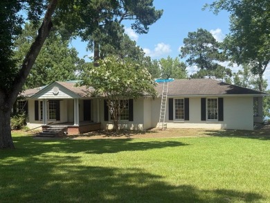 Lake Home For Sale in Eufaula, Alabama