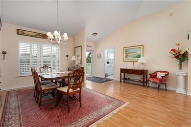 Welcome to A Waterfront Paradise! Discover the ultimate - photo 12