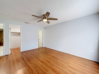 Newly renovated, ground-floor 2 bed, 2 bath condo, 1,144 sq ft - photo 13