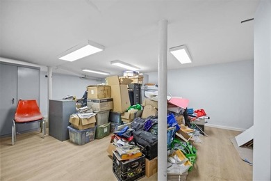 The Bedford Flats is a mixed-use investment comprised of two - photo 19