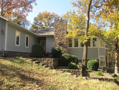 Looking for privacy, a lovely well maintained home & 1 +acre of - photo 3