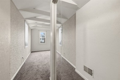 Welcome to 59 S 14th st, perfectly located in the heart of - photo 23