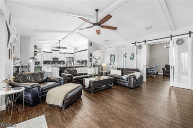 Welcome to 13961 Binghampton Dr, a beautifully maintained Fort - photo 4