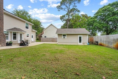 Remarks: Meticulously maintained home with original owners! This - photo 26
