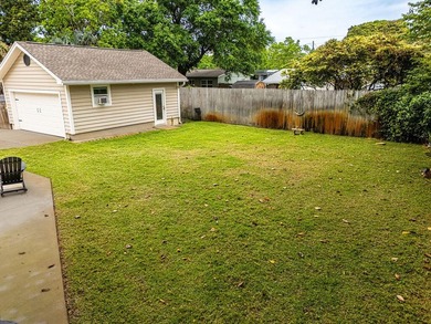 Remarks: Meticulously maintained home with original owners! This - photo 27