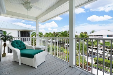 Welcome to A Waterfront Paradise! Discover the ultimate - photo 32