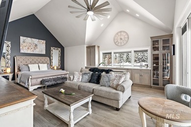 Built for entertaining, the kitchen features stunning mirrored - photo 37