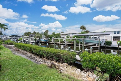 Welcome to A Waterfront Paradise! Discover the ultimate - photo 40