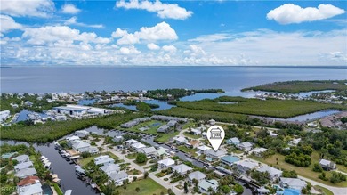 Welcome to A Waterfront Paradise! Discover the ultimate - photo 44