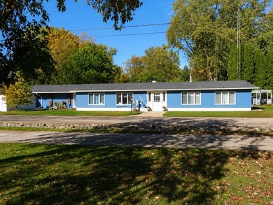 Lake Winnebago Home For Sale in Fond DU Lac Wisconsin