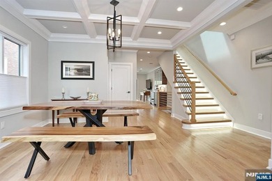 Commuters Dream! You will love this 5-year young half duplex - photo 11