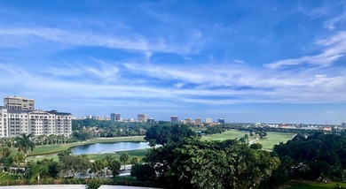 Lake Mangonia Condo For Sale in West Palm Beach Florida