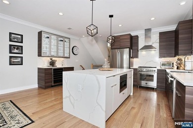 Commuters Dream! You will love this 5-year young half duplex - photo 20