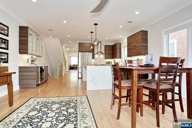 Commuters Dream! You will love this 5-year young half duplex - photo 24