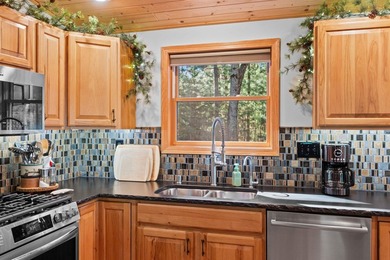 Welcome to the first-ever lake house offered in the exclusive - photo 9