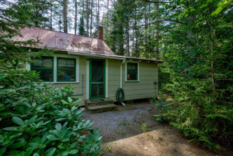 Your southern Adirondack cottage w/ shared rights to Harrisburg - Lake Home For Sale in Stony Creek, New York