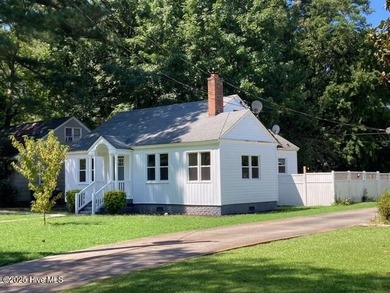 Pasquotank River Home For Sale in Elizabeth City North Carolina