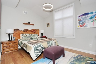 Commuters Dream! You will love this 5-year young half duplex - photo 33
