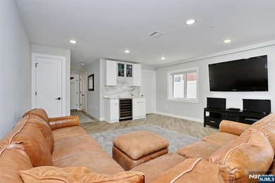 Commuters Dream! You will love this 5-year young half duplex - photo 39