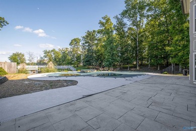 Welcome to exceptional waterfront living! This beautiful home - photo 40