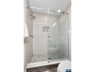 Commuters Dream! You will love this 5-year young half duplex - photo 41