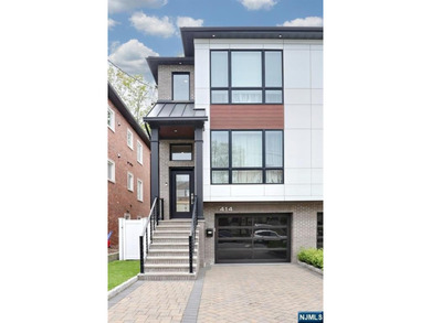 Commuters Dream! You will love this 5-year young half duplex - photo 43
