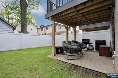 Commuters Dream! You will love this 5-year young half duplex - photo 44