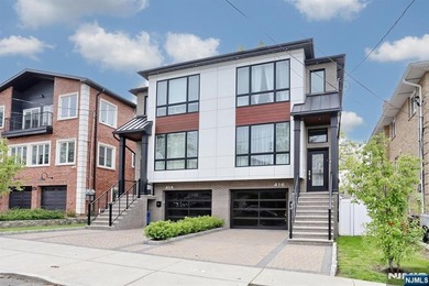 Commuters Dream! You will love this 5-year young half duplex - photo 49