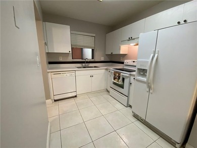 TurnKey dream home at Coral Springs! This beautifully renovated - photo 2