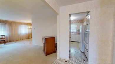 Welcome to this spacious detached single-family home located on - photo 9