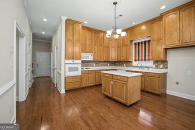 *Almost 4000 sq ft just waiting for a family to fill this space - photo 20