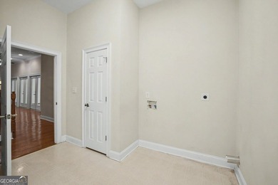 *Almost 4000 sq ft just waiting for a family to fill this space - photo 22