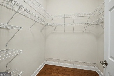 *Almost 4000 sq ft just waiting for a family to fill this space - photo 29