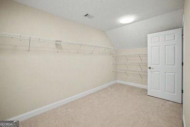 *Almost 4000 sq ft just waiting for a family to fill this space - photo 38
