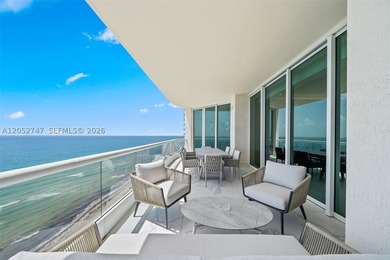 A beautifully renovated residence at the prestigious Turnberry - photo 38