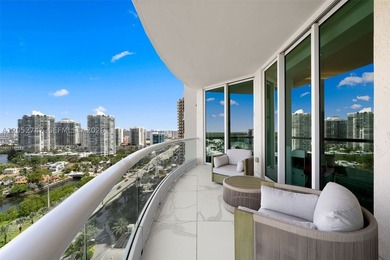 A beautifully renovated residence at the prestigious Turnberry - photo 39