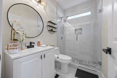 4 Bed/3 Bath Beautiful Modern Farmhouse - photo 13