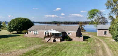 Lake Home For Sale in Vicksburg, Mississippi