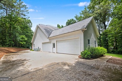 *Almost 4000 sq ft just waiting for a family to fill this space - photo 44