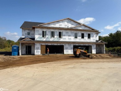 Clear Lake Condo For Sale in Clear Lake Iowa