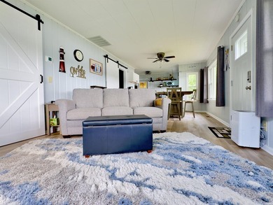 A rare opportunity to own a piece of the Barbee Chain! Perfectly - photo 7