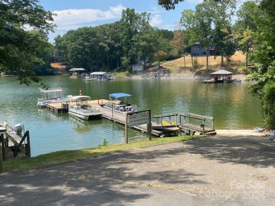 Lake Home Sale Pending in Statesville, North Carolina