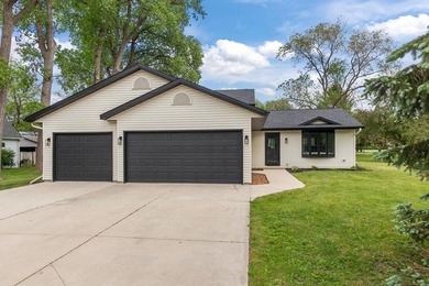 Lake Winnebago Home For Sale in Fond DU Lac Wisconsin