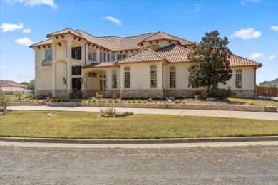 Grand Spacious Home - photo 1