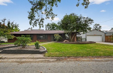 Red Rock Lake Home Sale Pending in Knoxville Iowa