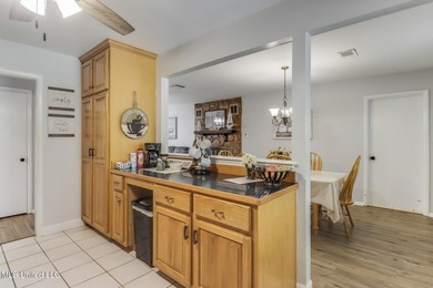 This 1,255 SqFt brick home is ideally located just off Cowan - photo 11