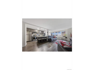 Welcome to 825 Morrison Ave, a beautifully renovated two-bedroom - photo 11