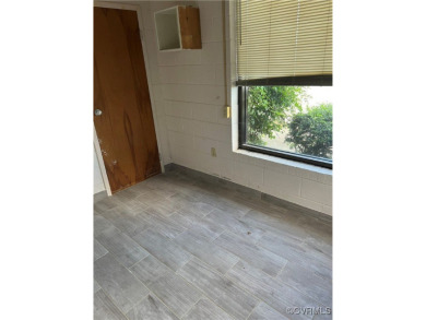 OWNER FINANCING !Commercial/industrial building with lots of - photo 12