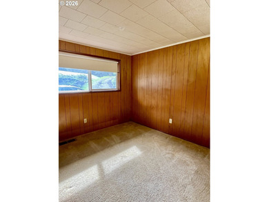 Rare Gold Beach hilltop retreat! This 3.21-acre property - photo 14