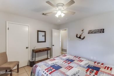 This 1,255 SqFt brick home is ideally located just off Cowan - photo 19